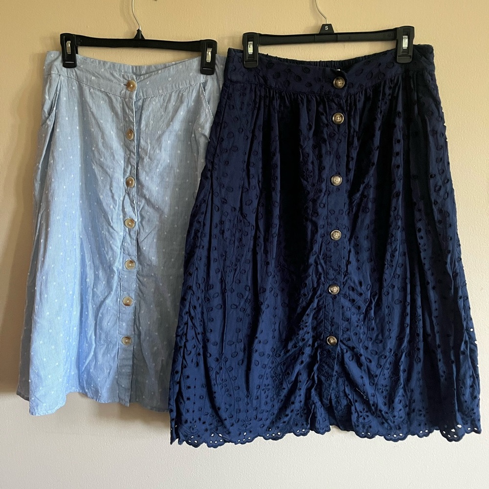 Loft and Miami 100% Cotton Navy and Light Blue Button-Down Skirt Set.
